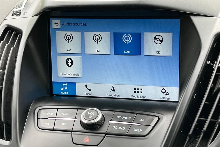 Ford KUGA Photo autoimg-dd043a4cf60cf85568fa1d4aaba31efd5ddf7fae.jpg