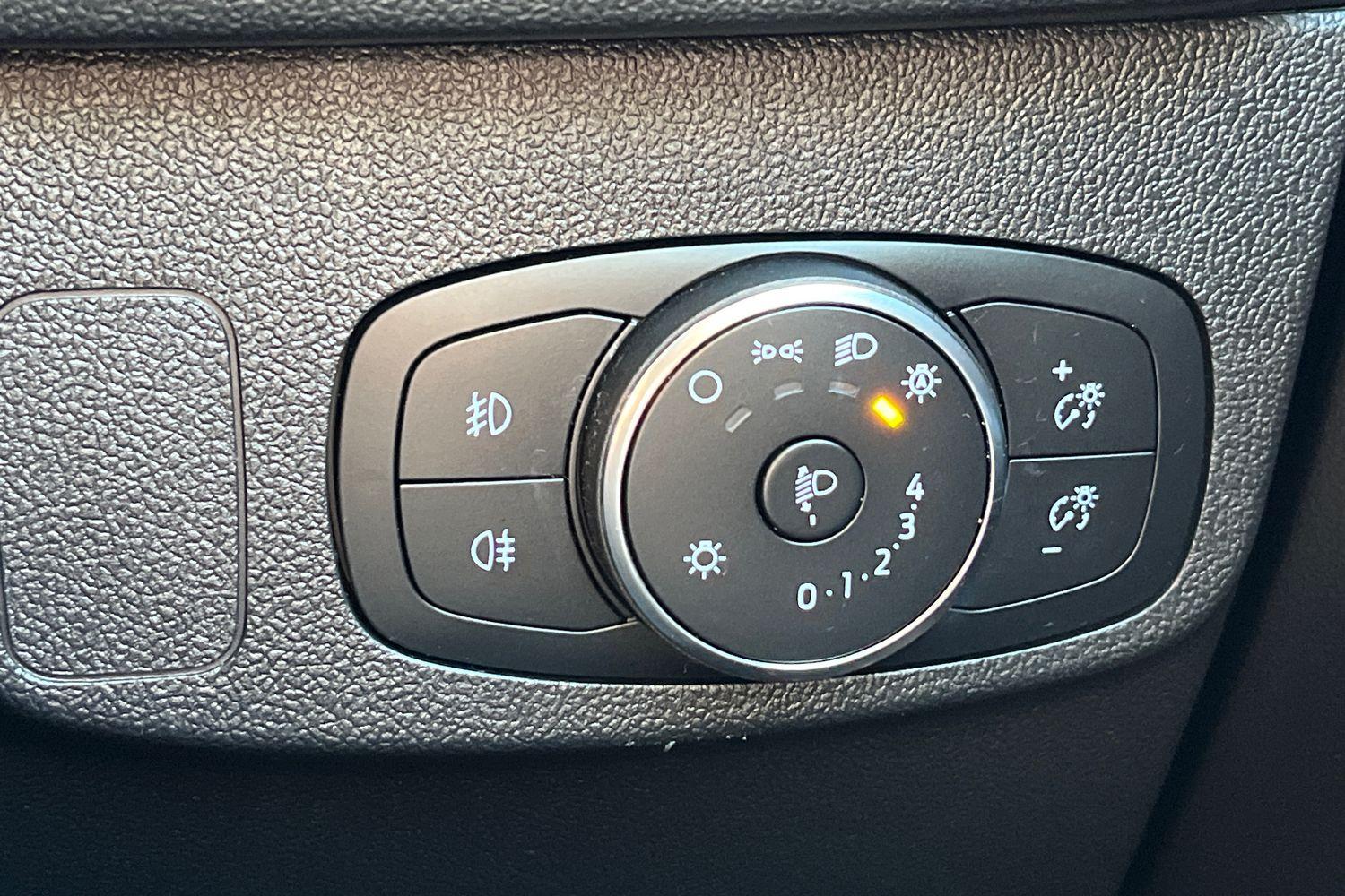 Ford FOCUS Photo 33