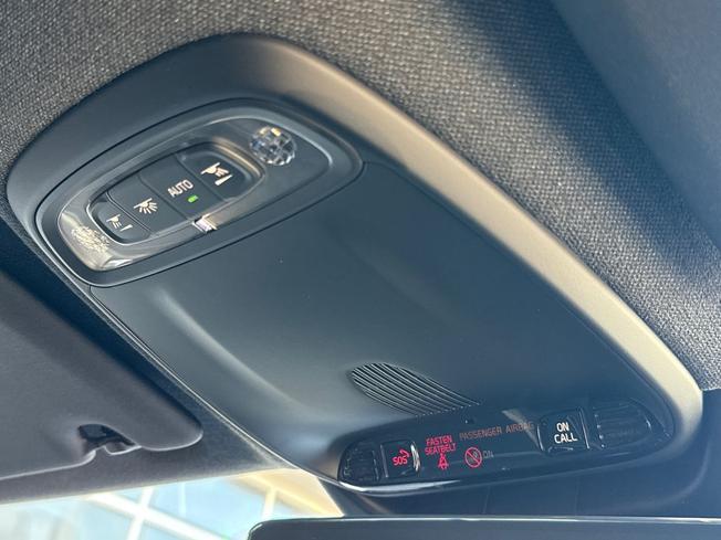 VOLVO Xc40 Photo 59