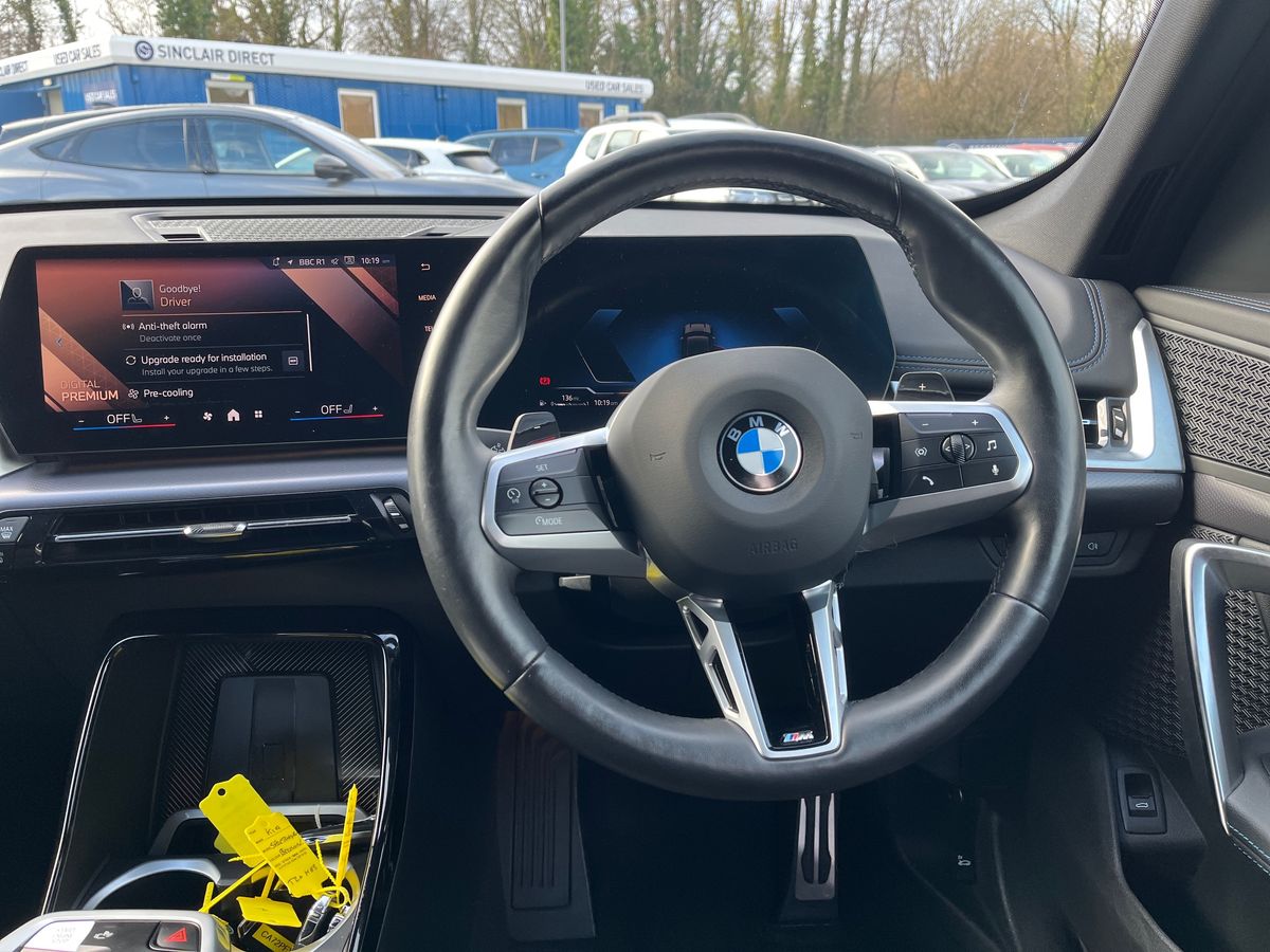 BMW X1 Photo 14