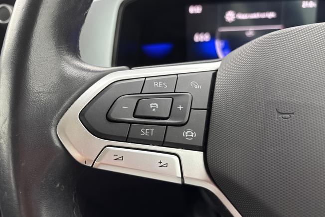 VOLKSWAGEN T-ROC Photo 16