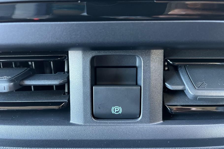 Used Ford TRANSIT CUSTOM LA75RFN 23