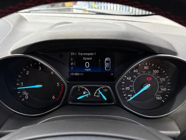 FORD Kuga Photo 15