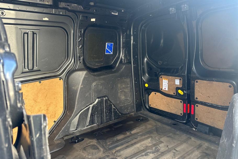 Used Ford Transit Connect MT18LNJ 4
