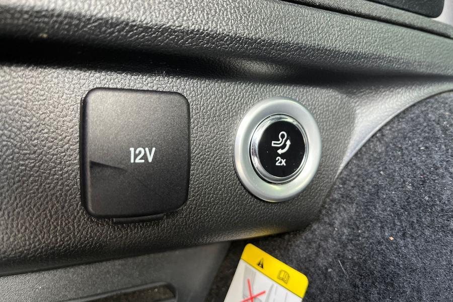 Ford Kuga Photo autoimg-dd158880d46659bcdc2106e91bc0cc14912e2b00.jpg