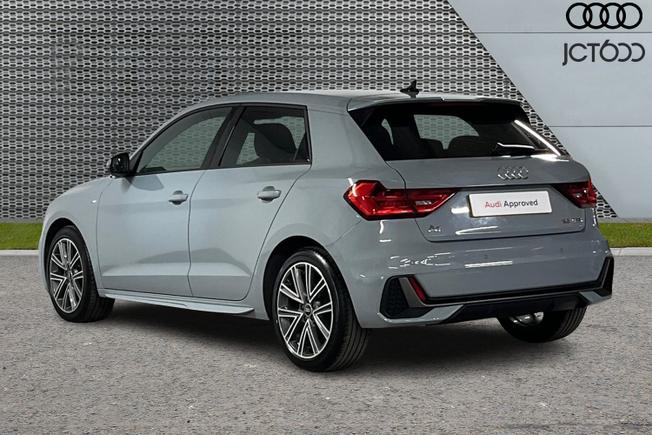 AUDI A1 Photo 3