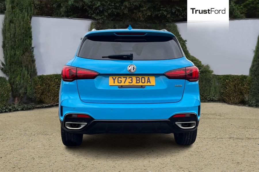 MG Motor UK HS Photo autoimg-dd1740083905e34e21bb478ed3d910dc423956b0.jpg