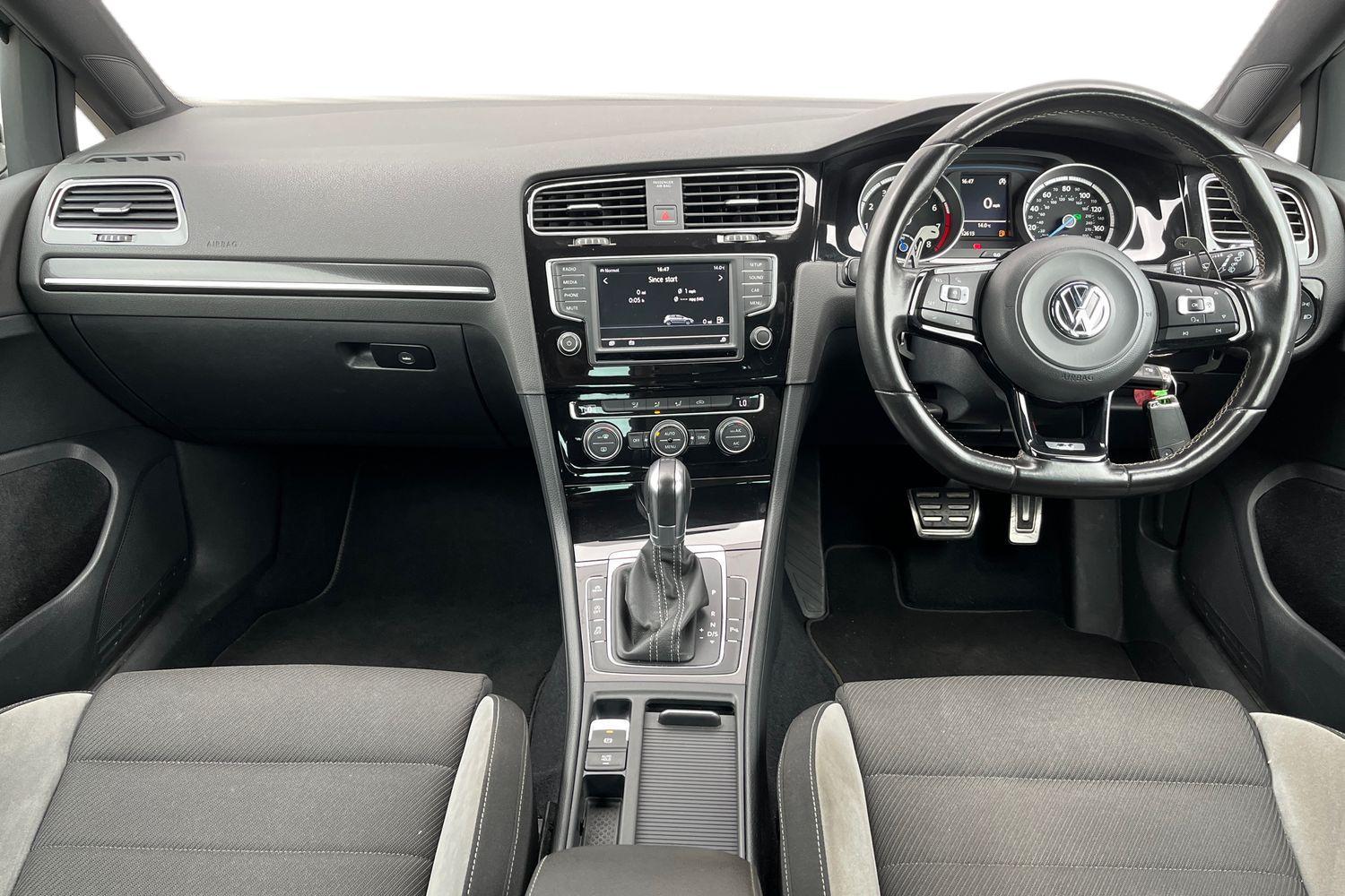 Volkswagen GOLF Photo 9