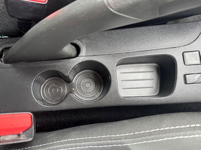 RENAULT Clio Photo 46