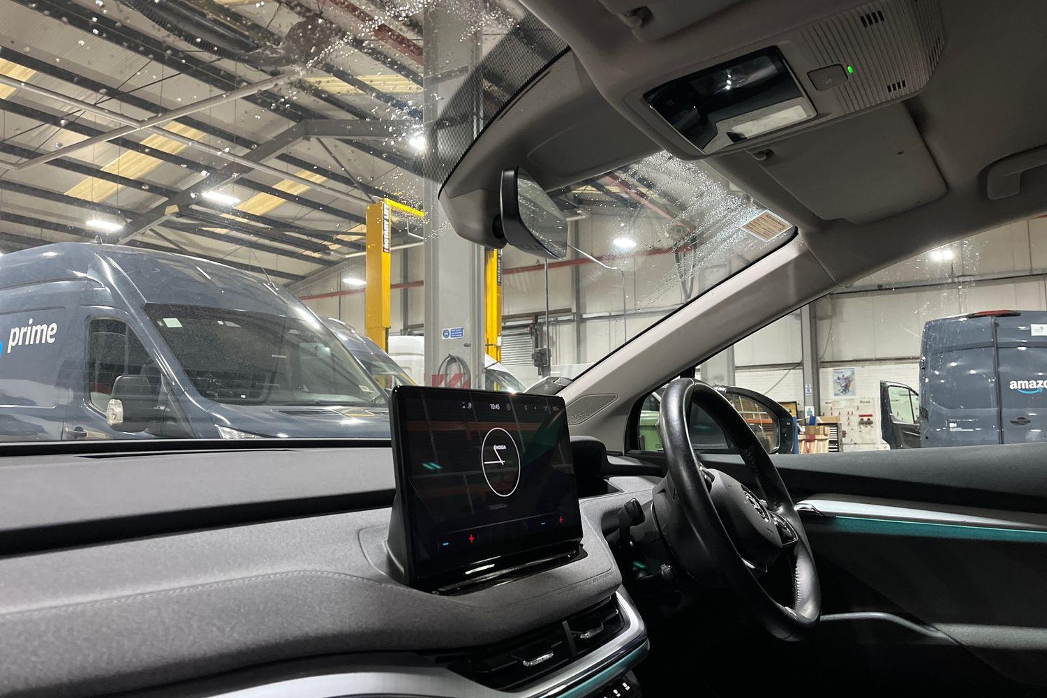Skoda ENYAQ Photo 17