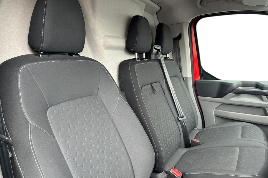 Used Ford TRANSIT CUSTOM SW74FDO 11
