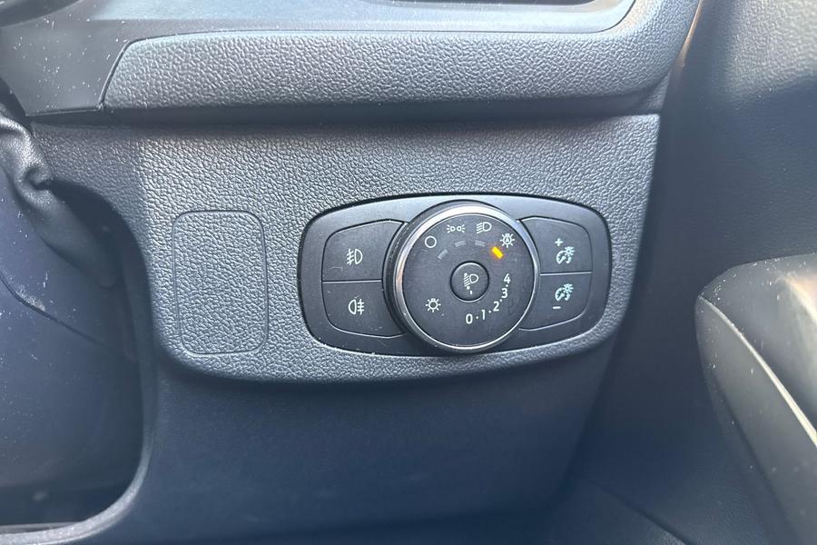 Ford FOCUS Photo autoimg-dd21bb2a4089c80e0b972efb60375e7d69c8905d.jpg