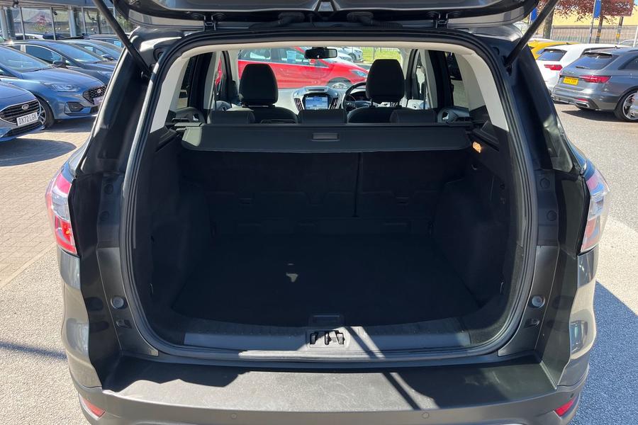 Ford KUGA Photo autoimg-dd2205f97c07e23eb0cca75c6e5e80db548ce03d.jpg