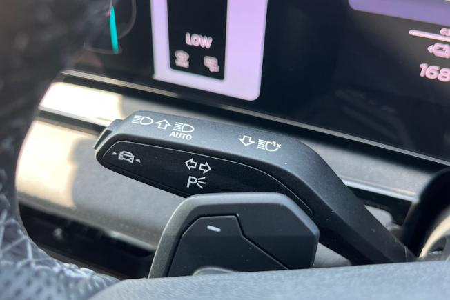 AUDI Q6 E-Tron Photo 40