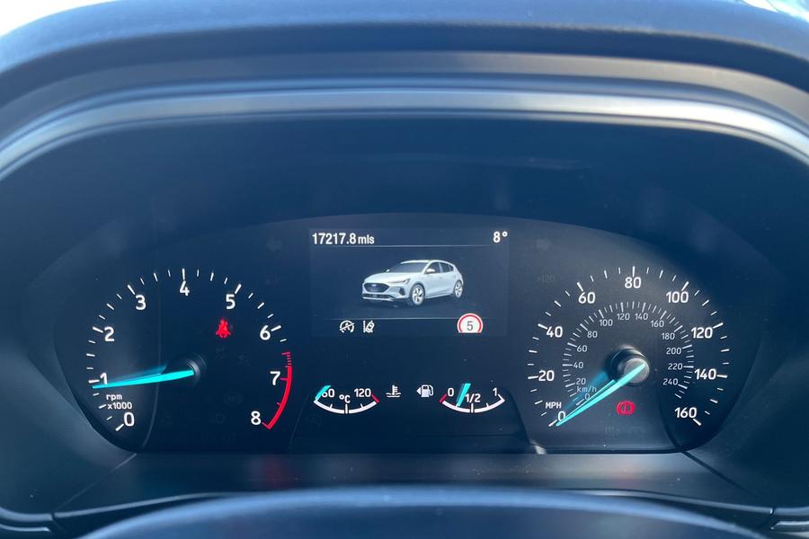 Ford Focus Photo autoimg-dd27bb3a998c2c199bb68e3468a671c772f1908a.jpg