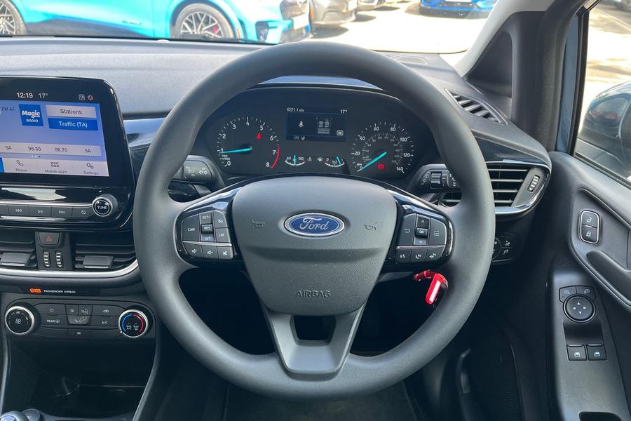 Ford FIESTA Photo autoimg-dd285aba839d5bfa39db6451d876942d5e2a0e89.jpg