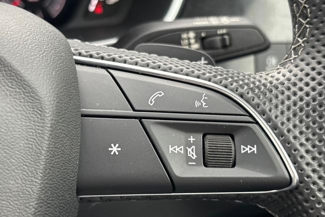 Audi Q3 Photo 17
