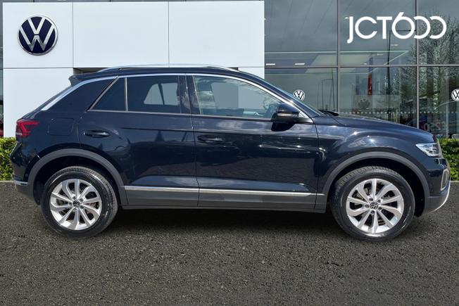 VOLKSWAGEN T-Roc Photo 4