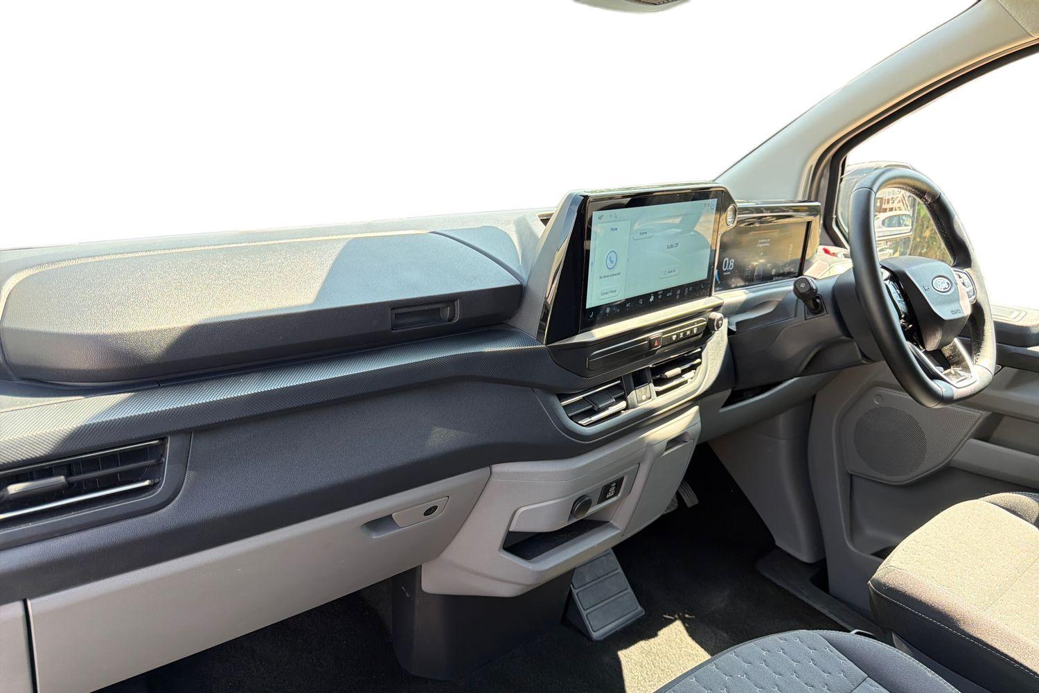 Ford TRANSIT CUSTOM Photo 2