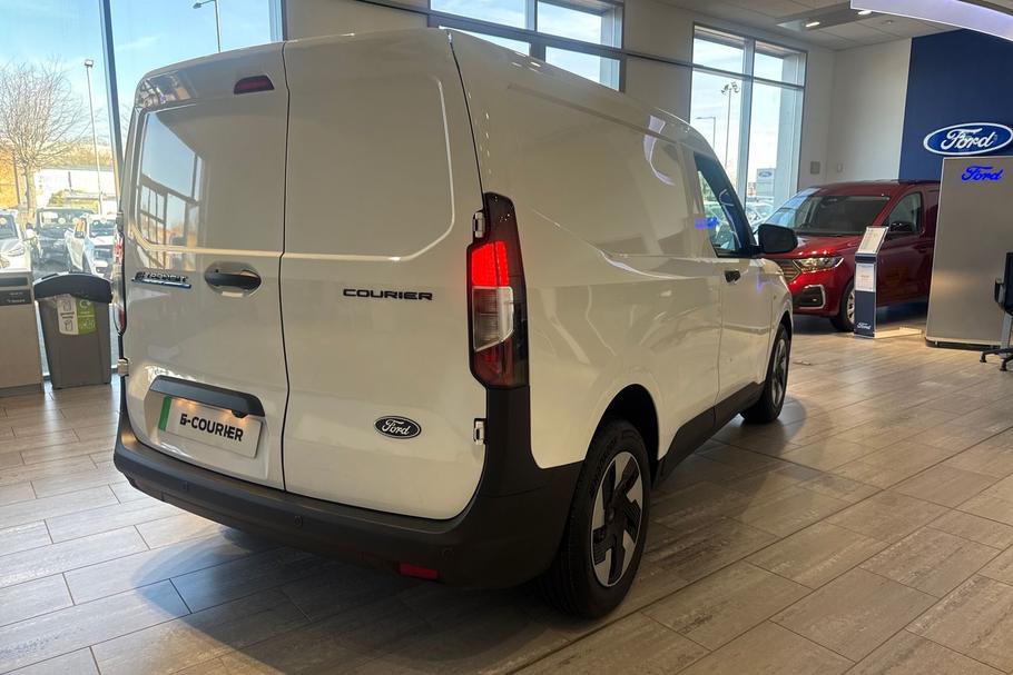 Used Ford TRANSIT COURIER BC75LCU 7