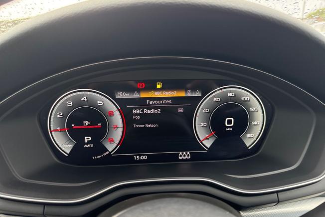 AUDI A4 Photo 15