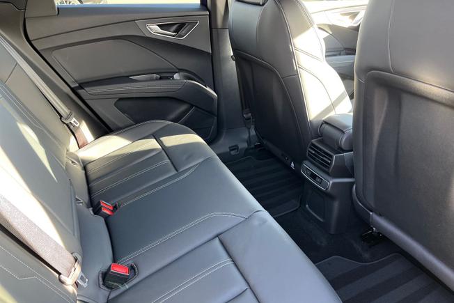 AUDI Q4 E-Tron Photo 38