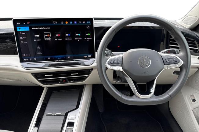 VOLKSWAGEN Passat Photo 11