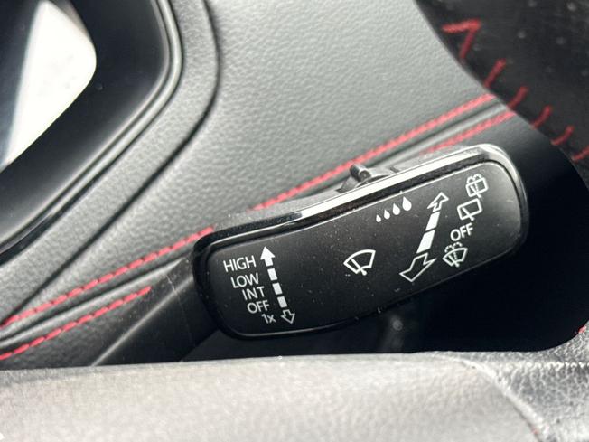SEAT Ibiza Photo 32