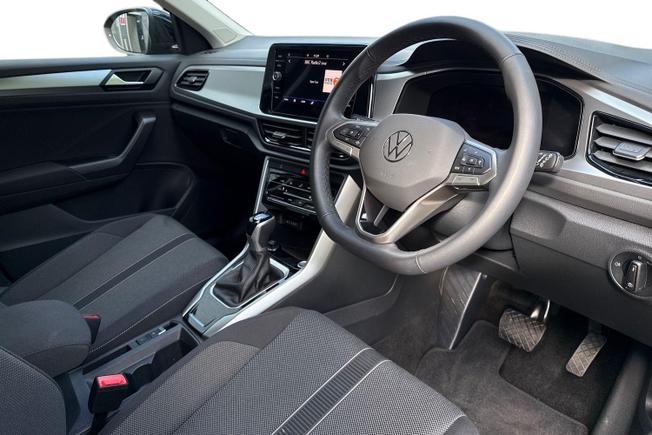 VOLKSWAGEN T-Roc Photo 6