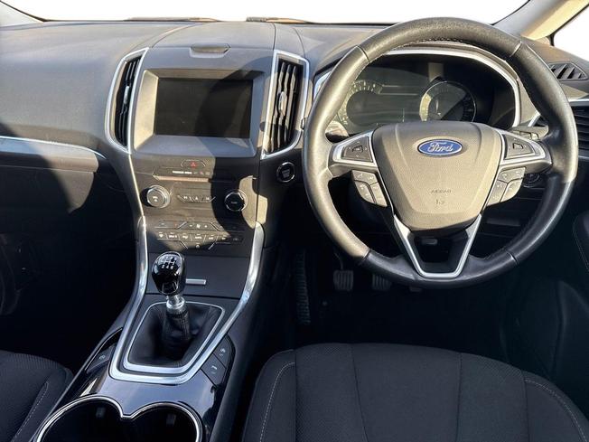 FORD S-Max Photo 11