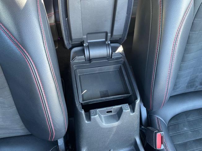 FORD Kuga Photo 41
