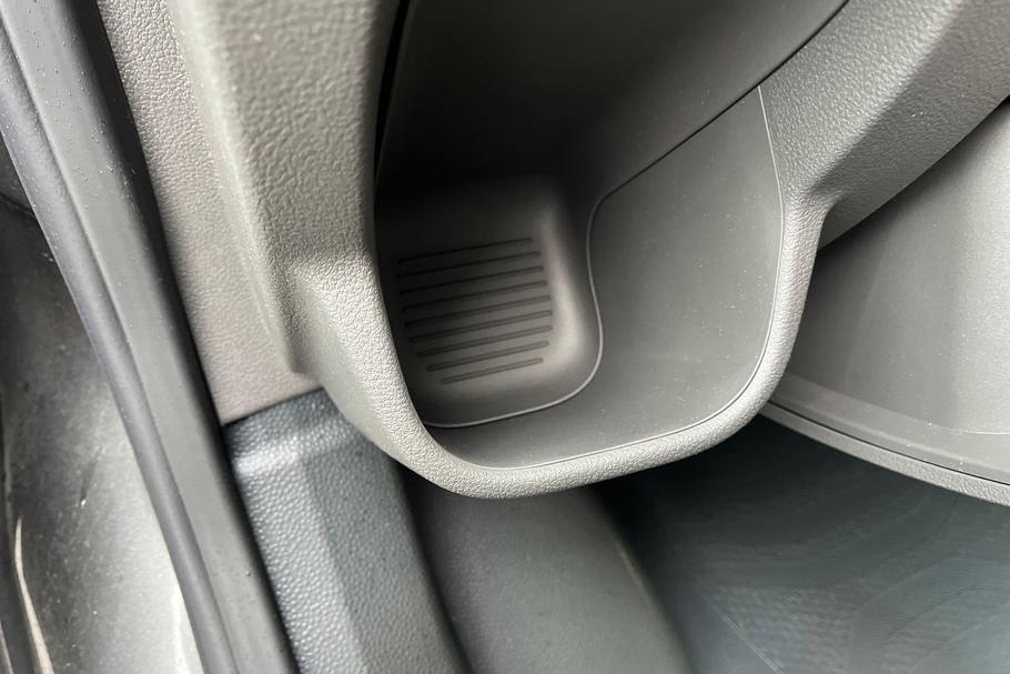 Used Ford E-TRANSIT YC75LVV 17