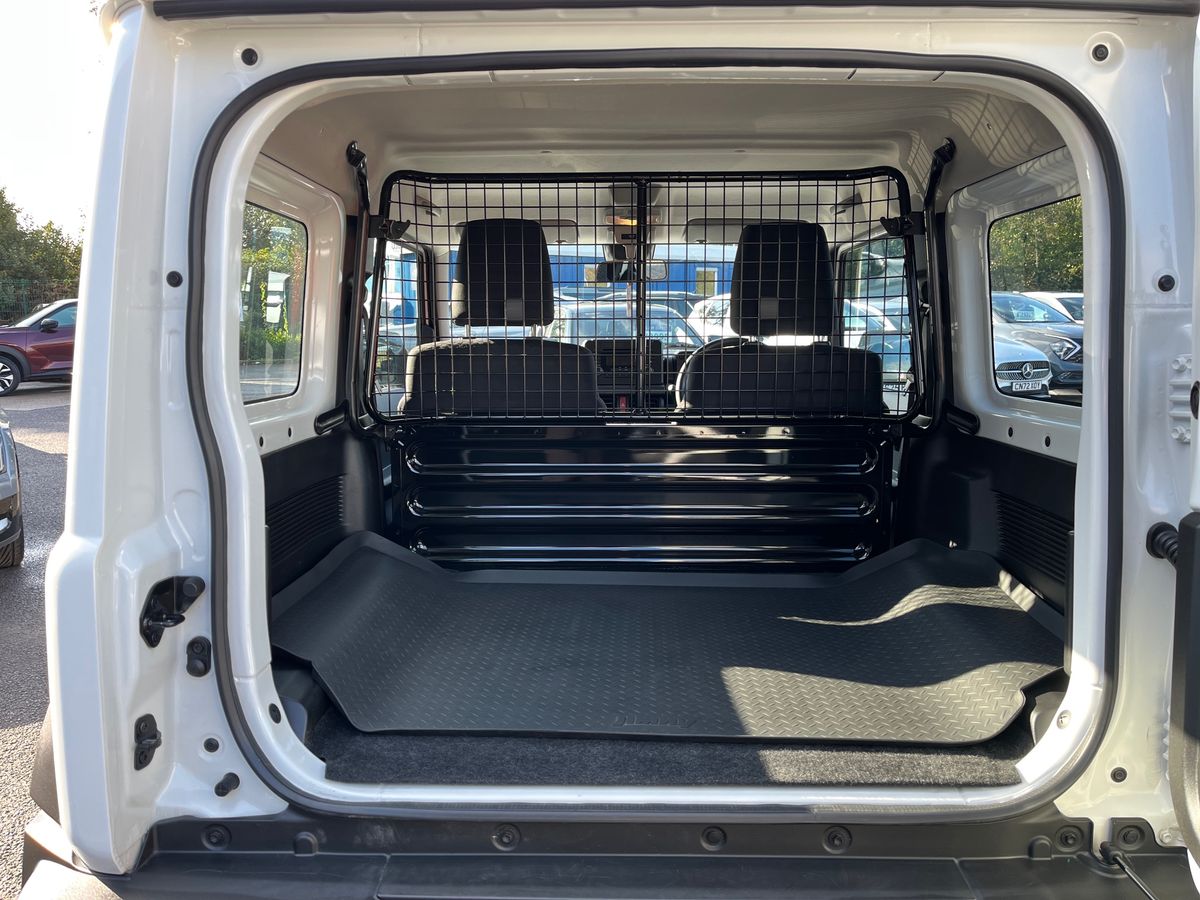 Suzuki Jimny Photo 21