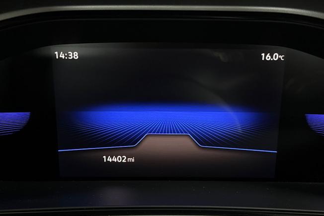 VOLKSWAGEN T-Roc Photo 15