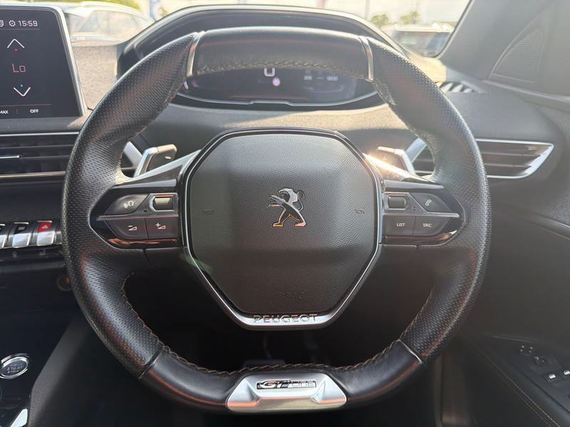 Used Peugeot 3008 YS68FSN 32