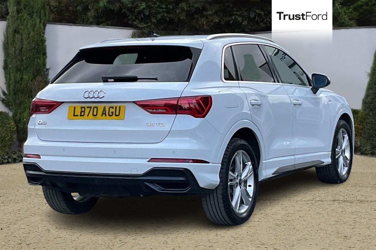 Audi Q3 Photo 3