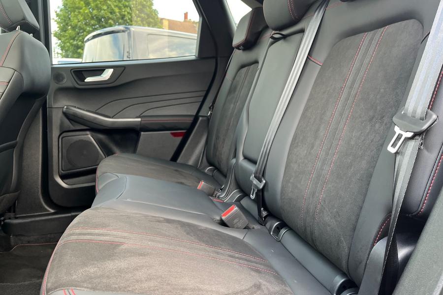 Ford KUGA Photo autoimg-dd4a8b02d68b5b7c67a4001190f4a8d835949e61.jpg