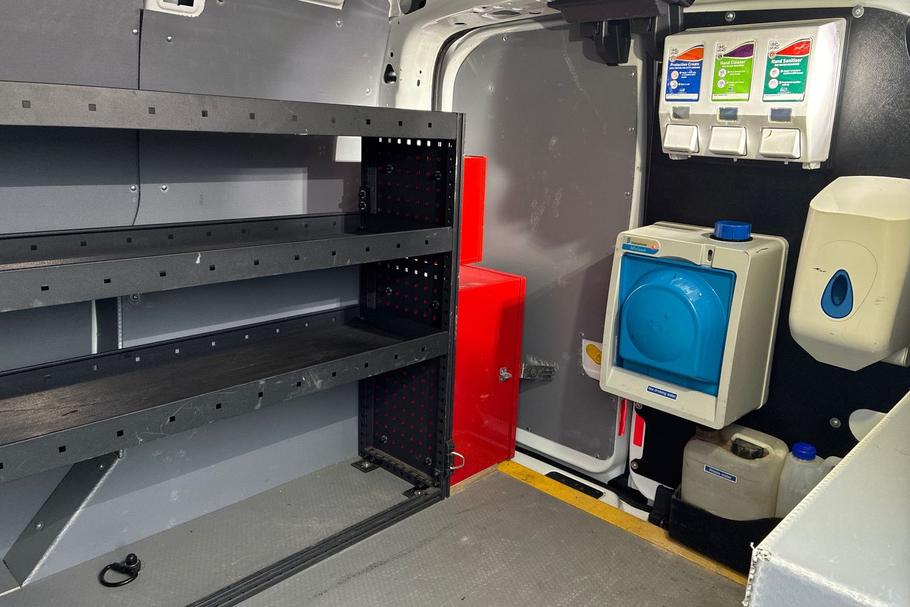 Used Ford Transit Connect YT67CBU 4