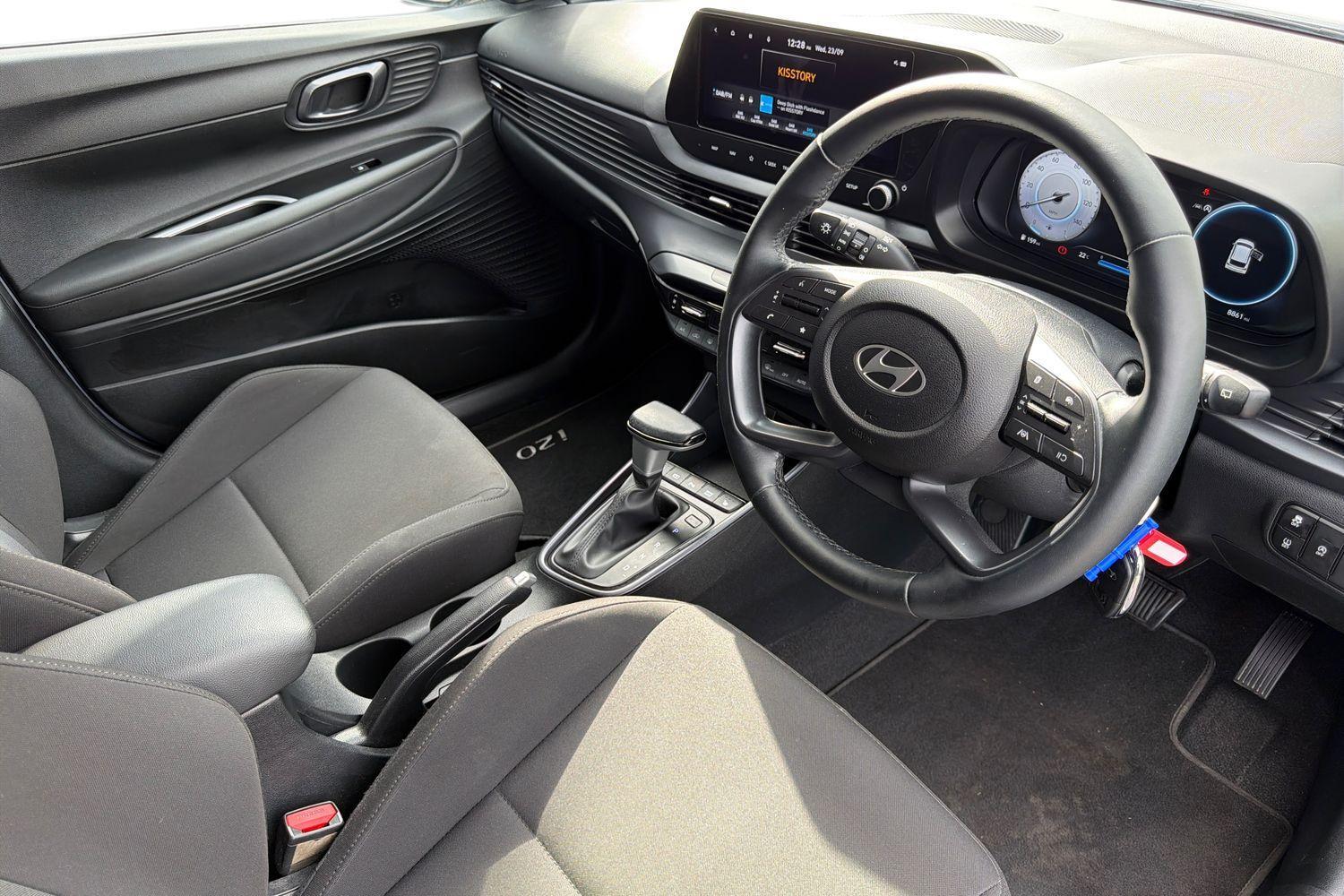 Hyundai i20 Photo 8