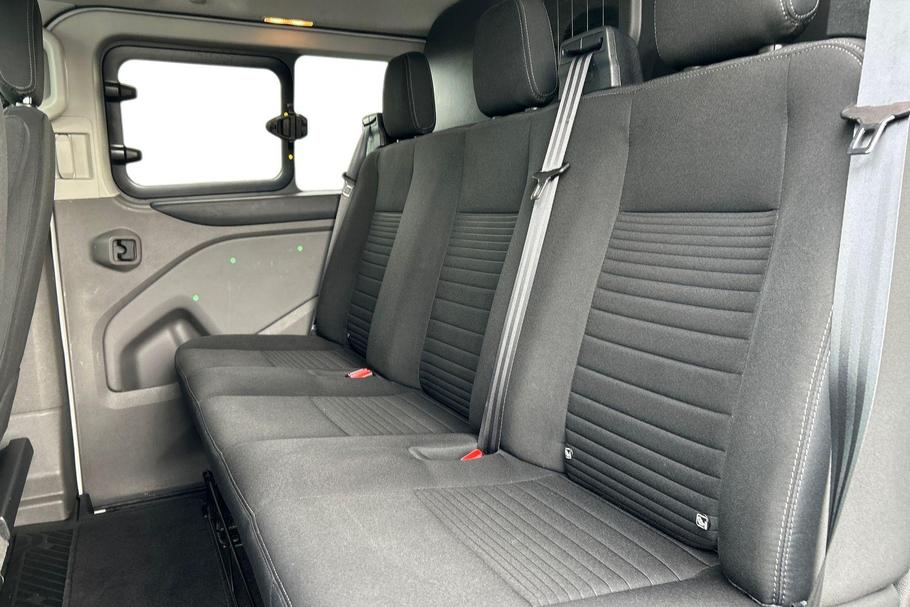 Used FORD TRANSIT CUSTOM HT71NXH 12