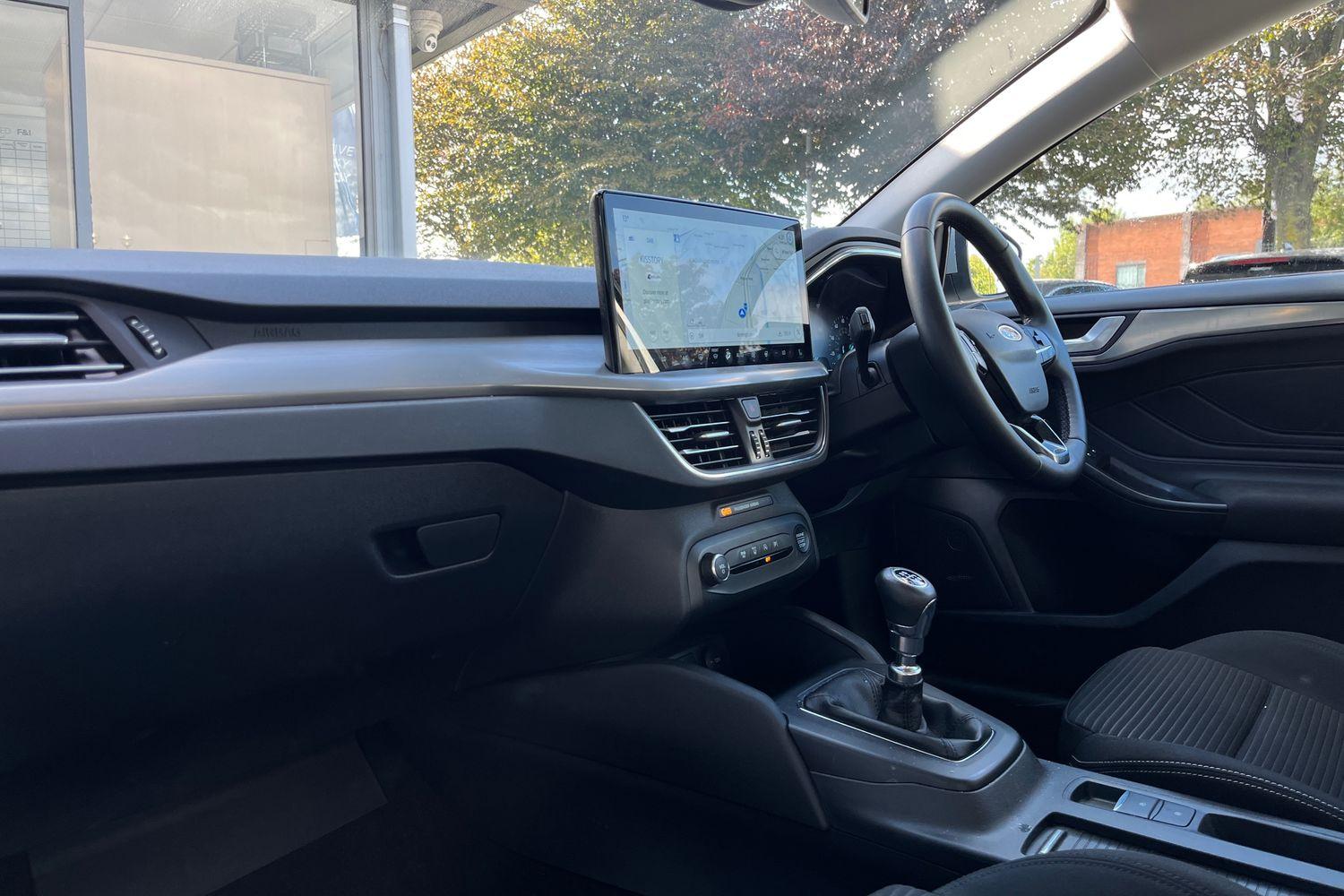 Ford Focus Photo 17
