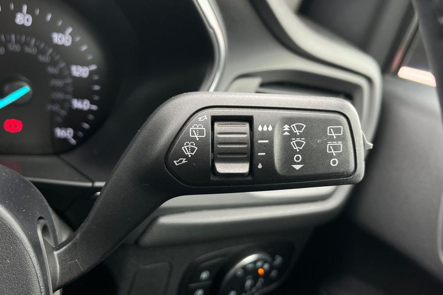 Ford Focus Photo autoimg-dd59c3ba6398f7d3a2b53a20100fbc270b9f0a21.jpg