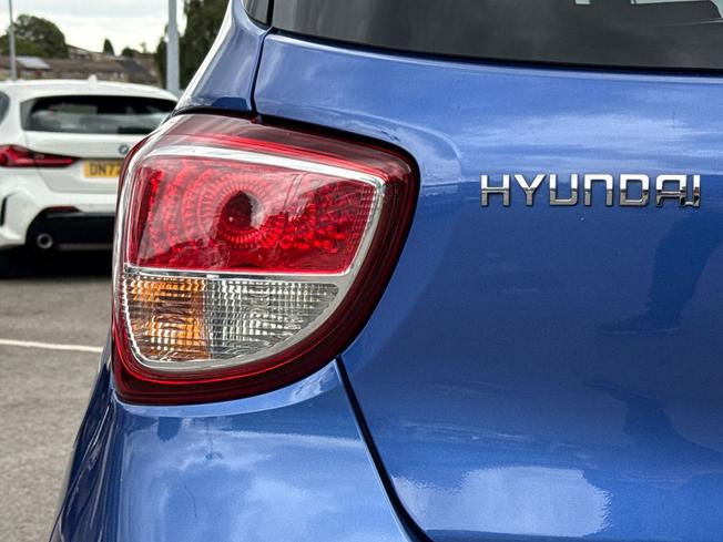 HYUNDAI i10 Photo 30