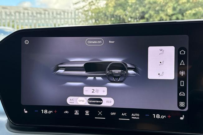 AUDI Q3 Photo 39