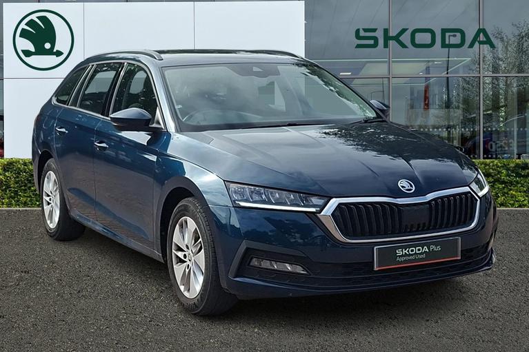 Used 2024 ŠKODA Octavia 1.0 TSI e-TEC MHEV SE Estate 5dr Petrol Hybrid DSG Euro 6 (s/s) (110 ps) Petrol Blue Metallic at JCT600