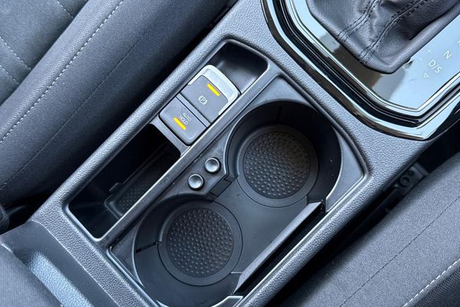 VOLKSWAGEN Touran Photo 41