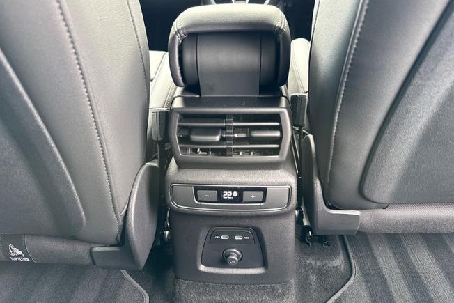 Audi Q4 Photo 27