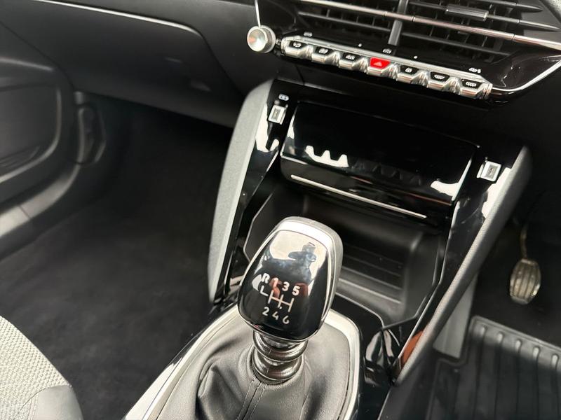 Used Peugeot 2008 SD74FRU 23