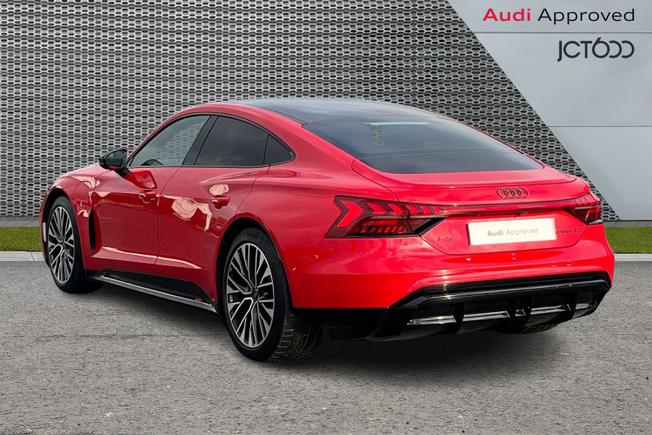 AUDI S e-tron GT Photo 3