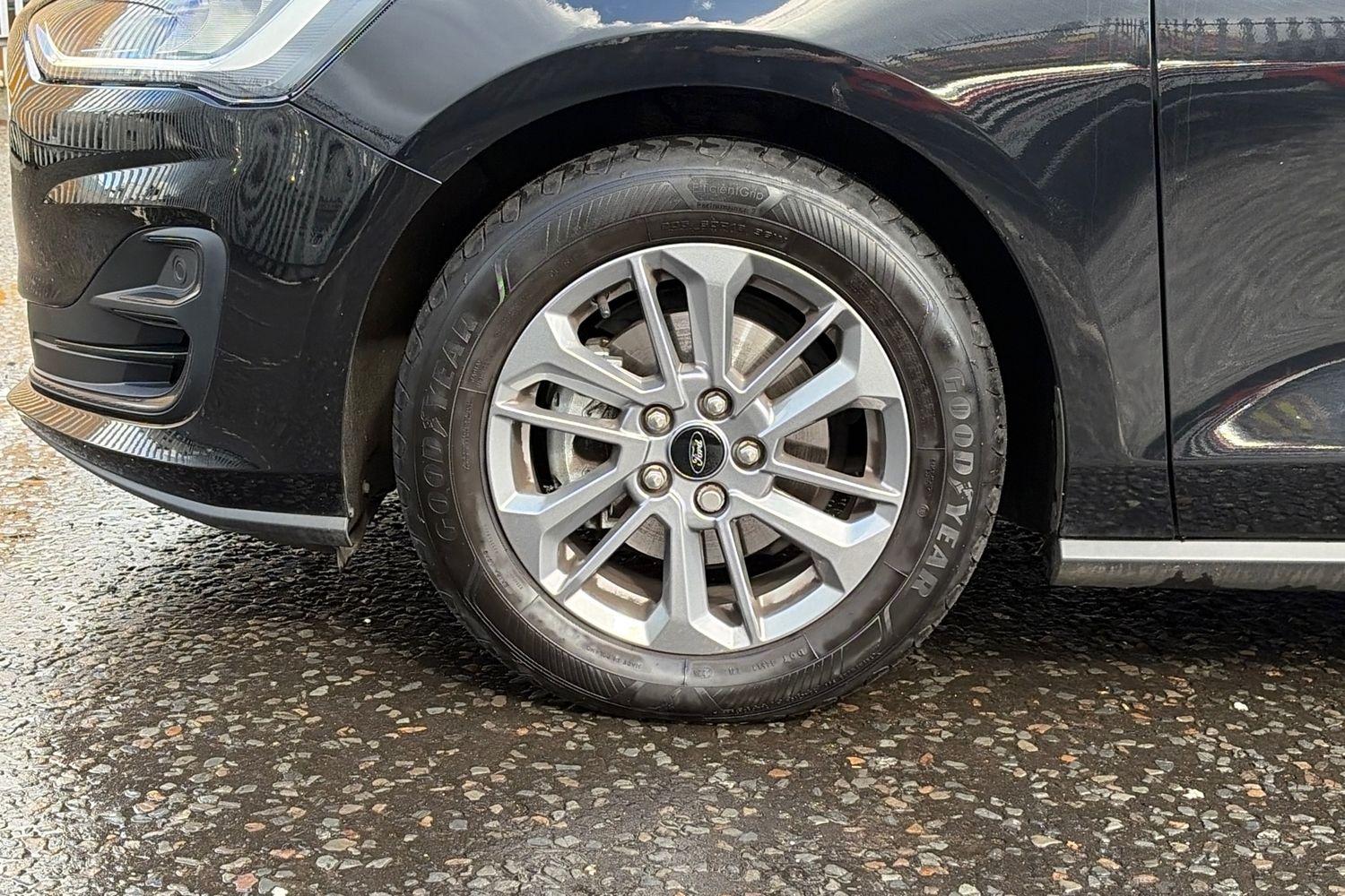 Ford Focus Photo 7
